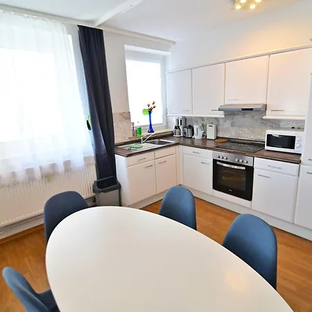 Am Schloss 106 アパート